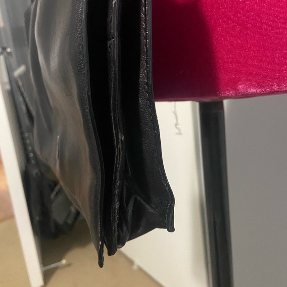 Bottega veneta black leather crossbody bag - Picture 2 of 9